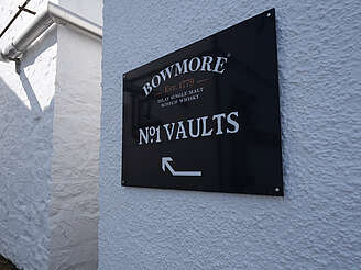 Bowmore sign&nbsp;uploaded by&nbsp;Ben, 07. Feb 2106